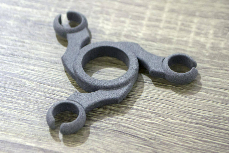 Klucze oczkowe proste 16mm i 17mm w codziennych naprawach