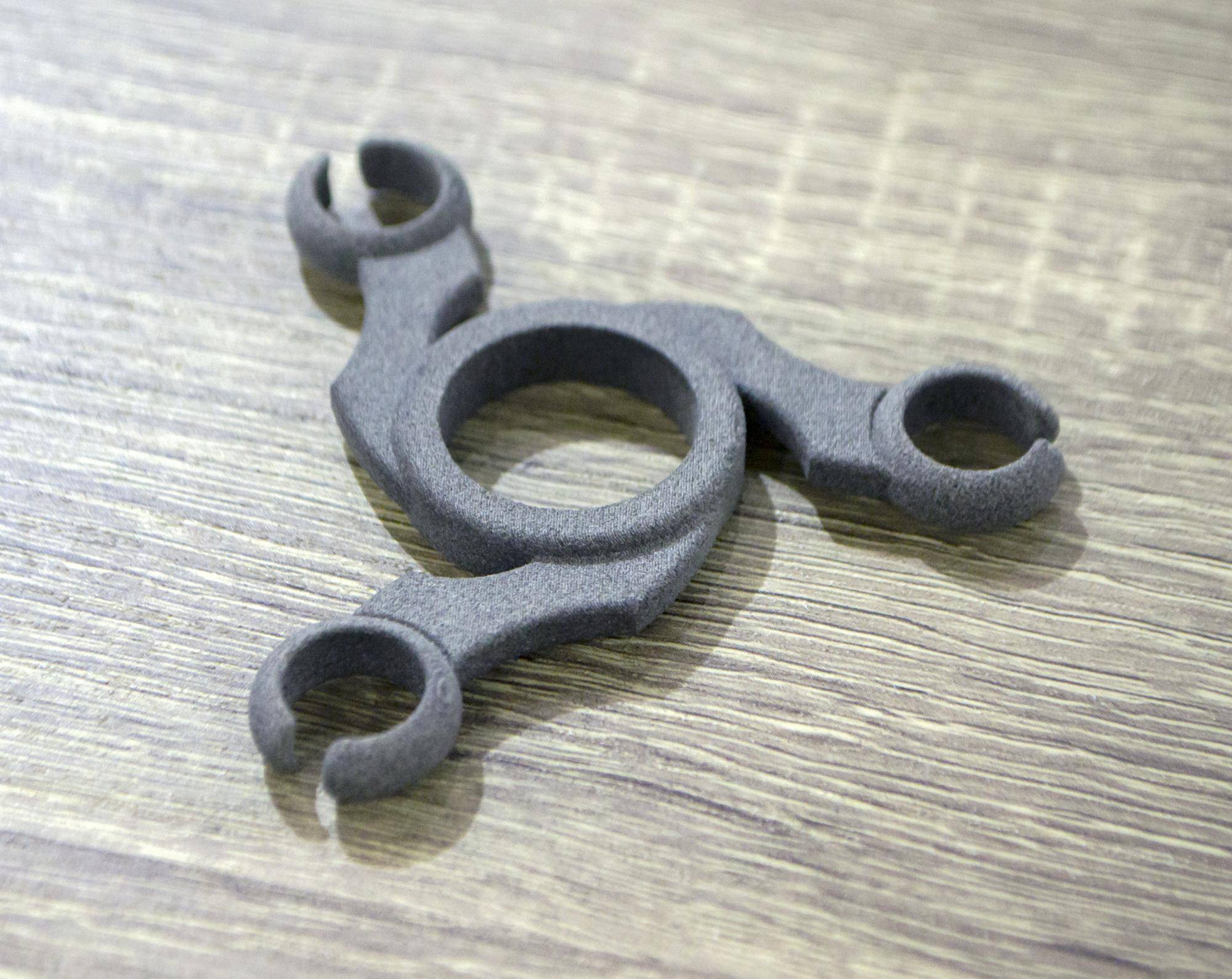 Klucze oczkowe proste 16mm i 17mm w codziennych naprawach